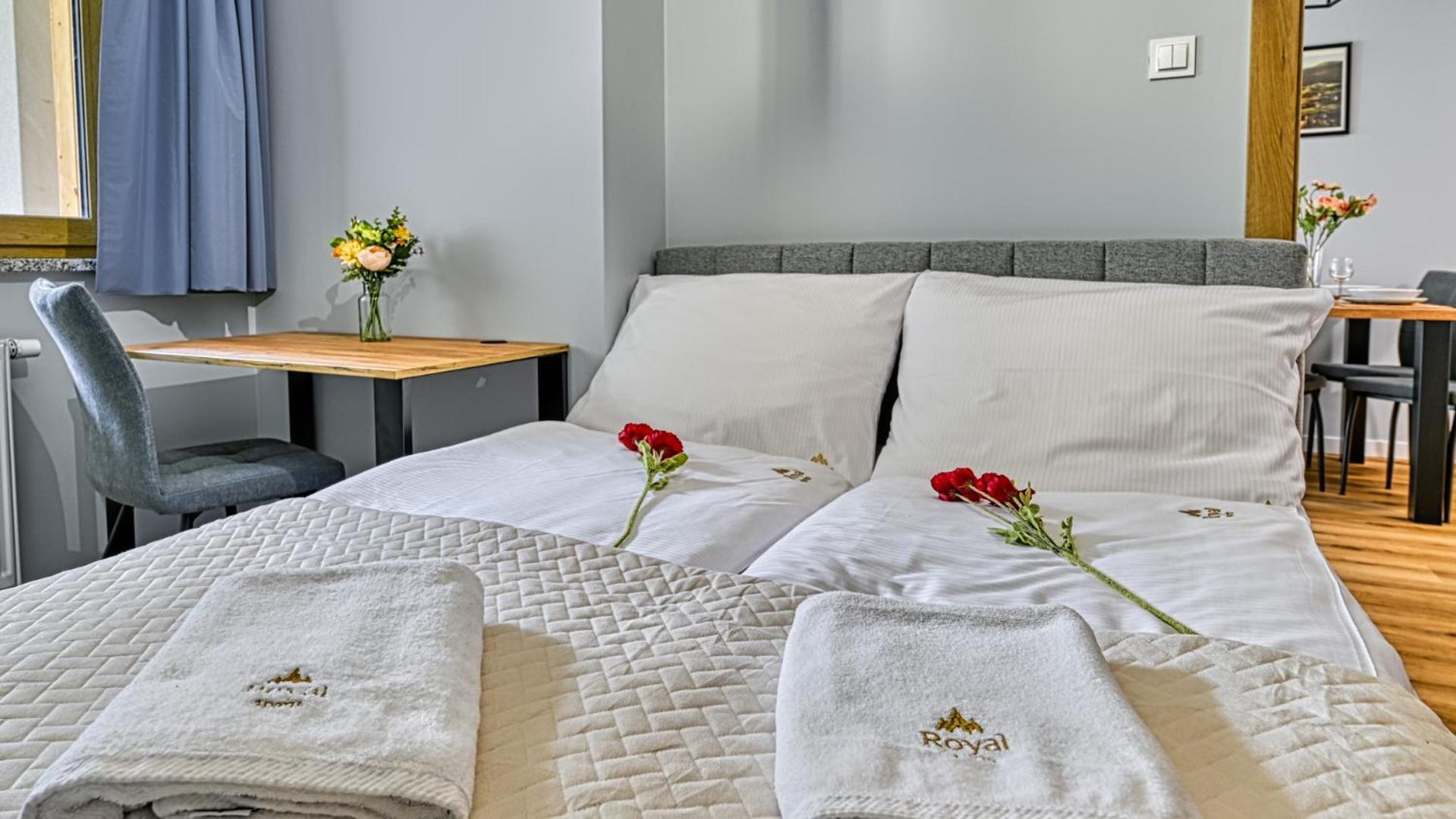 Apartamenty Royal Aparts Centrum - Kilinskiego 17A Przy Wyciagu, Blisko Szlakow شكلارسكا بوريبا المظهر الخارجي الصورة